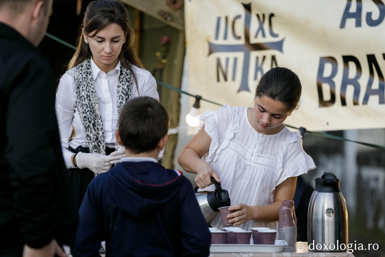 (Foto) Pelerinii – cei mai frumoși rugători către Dumnezeu și Sfinții Săi, 2019